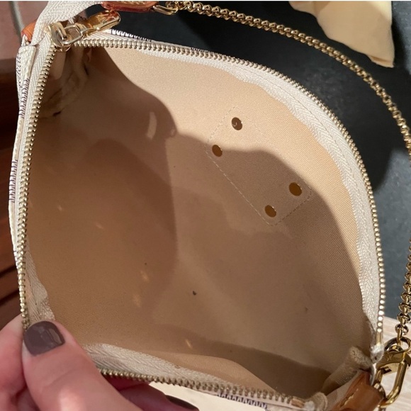 Louis Vuitton Discontinued Eva crossbody - Picture 4 of 7